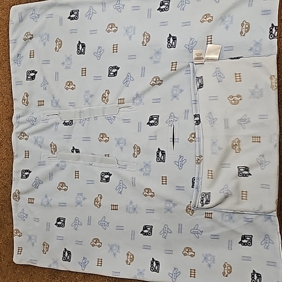 Cuddle Care Stroller Blanket - Picture 2 of 4